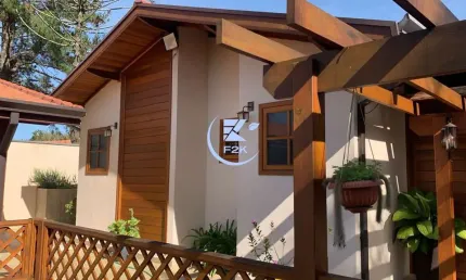 Chácara a Venda Itapeti 6384.52 m², 2 suítes, lareira, horta suspensa, 1 edícula