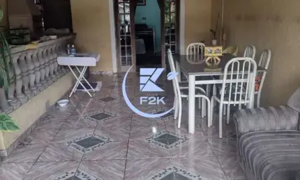 Sobrado a venda em arujá contém 3 dorms sendo 1 suíte