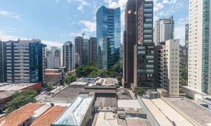 Apartamento para alugar no bairro Itaim Bibi - São Paulo/SP
