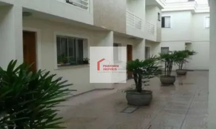 Oportunidade Imperdível: Casa em Condomínio com 2 quartos e 2 suítes na Vila União - São Paulo-SP!
