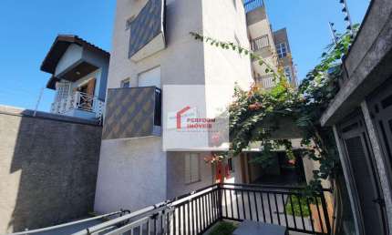 Apartamento no com 2 dormitórios para venda na região da Penha de França / SP.