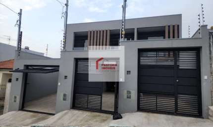 Sobrado frontal á venda com 2 suítes no bairro Vila Antonieta / SP.