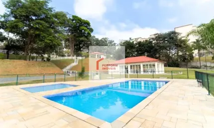 Apartamento com 2 dormitórios a venda no bairro Colônia (Zona Leste) / SP.