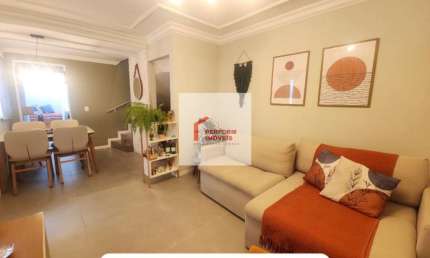 Linda casa com porteira fechada à venda no bairro de Itaquera - SP!