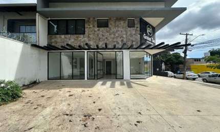 Loja de 73 m² para alugar por R$ 4.700/mensais no Setor Serrinha - Goiânia