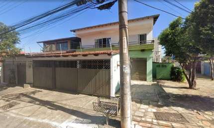 Sobrado com 04 quartos à venda, 395 m² por R$ 1.050.000 - Setor Central - Goiânia