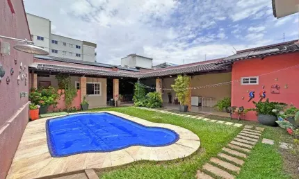 Sobrado com 3 dormitórios à venda, 292 m² por R$ 1.400.000,00 - Vila Rosa - Goiânia/GO