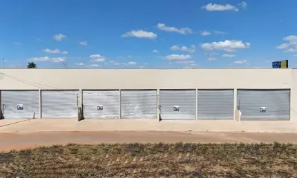 Galpão de 240 m² para alugar por R$ 5.000 mensais no Setor Araguaia - Aparecida de Goiânia/GO