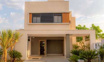 Sobrado de 181 m² com 03 suítes à venda por R$ 1.180.000 no Jardins Marselha - Aparecida de Goiânia/GO