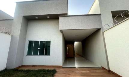 Casa de 140 m² com 03 quartos à venda por R$ 720.000 no Jardim da Luz - Goiânia/GO