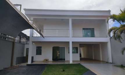 Sobrado de 300 m² com 04 quartos à venda por R$ 1.700.000 no Parque das Amendoeiras - Goiânia