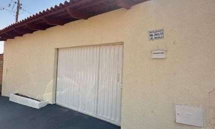 Casa de 180 m² com 03 suítes à venda por R$ 320.000 no Jardim Scala - Trindade