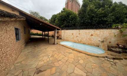 Casa de 273 m² com 03 quartos à venda por R$ 1.350.000 no Setor Bueno - Goiânia