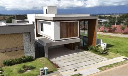 Casa de 366 m² com 04 suítes à venda por R$ 5.100.000 no Jardins Itália - Goiânia
