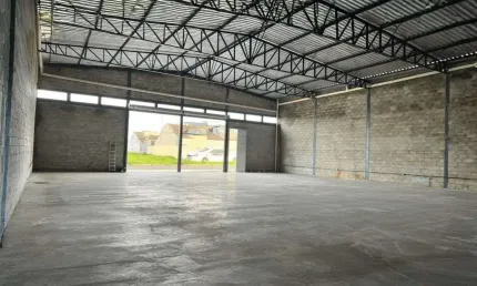 Galpão comercial de 400 m² à venda por R$ 1.400.000 no Setor Moinho dos Ventos - Goiânia