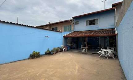 Sobrado de 163 m² com 04 quartos à venda por R$ 680.000 no Jardim América - Goiânia