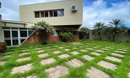Prédio comercial de 686 m² para alugar por R$ 14.500/mensais no Setor Bueno - Goiânia