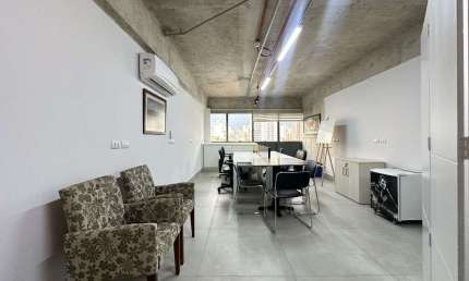 Sala Comercial de 32 m² para alugar por R$ 2.650/mensais no Setor Bueno - Goiânia
