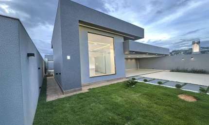 Casa de 210 m² com 03 quartos à venda por R$ 1.300.000 no Setor Faiçalville - Goiânia