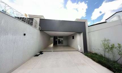 Casa de 147 m² com 03 suítes à venda por R$ 690.000 no Jardim Atlântico - Goiânia