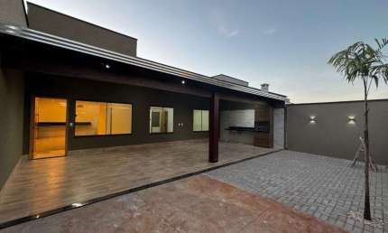 Casa de 121 m² com 03 quartos à venda por R$ 600.000 no Residencial Brisas da Mata - Goiânia