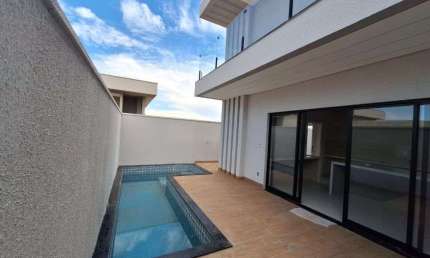 Sobrado de 228 m² com 4 dormitórios à venda por R$ 1.700.000 - Jardins Capri - Senador Canedo