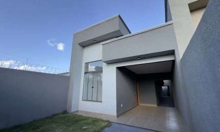 Casa de 121 m² com 03 quartos à venda por R$ 380.000 no Setor Colonial Sul - Aparecida de Goiânia