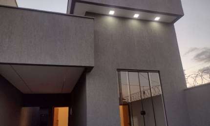 Casa de 106 m² com 03 quartos, sendo 01 suite, à venda, por R$ 630.000 no Mansões Paraíso - Aparecida de Goiânia