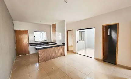 Casa de 94 m² com 03 quartos à venda por R$ 265.000 no Res. Ravena - Senador Canedo