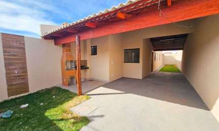 Casa de 94 m² com 03 quartos à venda por R$ 275.000 no Residencial Ravena - Senador Canedo