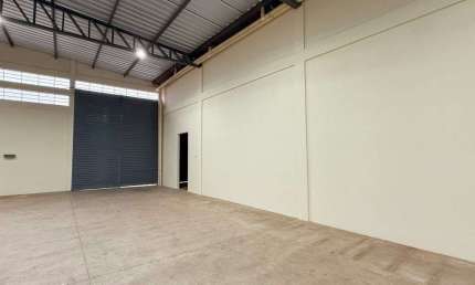 Galpão de 416 m² para alugar por R$ 9.200/mês no Jardim Santo Antônio - Goiânia/GO