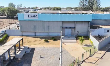 Galpão de 1550 m² para alugar por R$ 22.500/mensais no Jardim Canedo III - Senador Canedo/GO