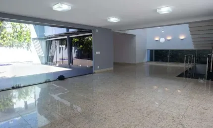 Sobrado de 400 m² com 04 suítes para alugar por R$ 20.900/mensais no Alphaville Flamboyant Residencial dos Ipês - Goiânia