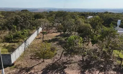 Área de 2976 m² à venda por R$ 650.000 no Cond. Villa Verde - Senador Canedo/GO