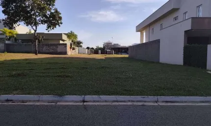Lote de 416 m² à venda por R$ 720.000 no Residencial Goiânia Golfe Clube - Goiânia