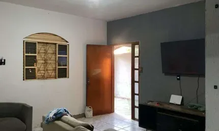 Casa de 125 m² com 03 quartos à venda por R$ 490.000 no Jardim das Cascatas - Aparecida de Goiânia