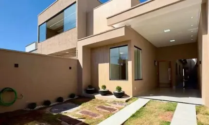 Casa de 163 m² com 03 quartos à venda por R$ 750.000 no Residencial Village Garavelo - Aparecida de Goiânia