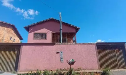 Sobrado de 226 m² com 05 quartos à venda por R$ 330.000 no Jardim Buriti Sereno - Aparecida de Goiânia