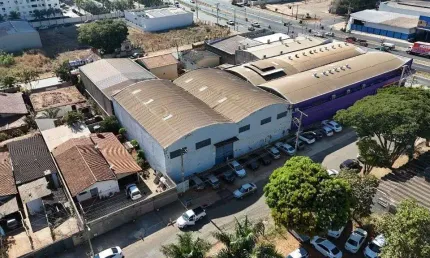 Galpão de 700 m² para alugar por r$ 17.000/mensais no setor cândida de morais - goiânia