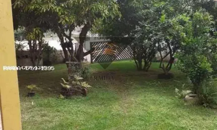 Casa para Venda em Poá, Vila Perracini, 3 dormitórios, 3 suítes, 1 banheiro, 2 vagas