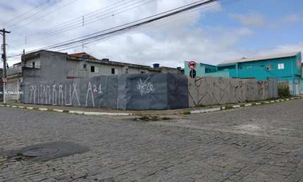 Terreno à venda na Rua Madame Pommery, Vila Nova Urupês, Suzano