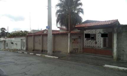 Casa à venda na Rua Brás Cubas, Cidade Edson, Suzano