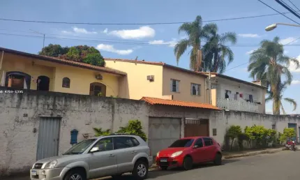 Casa à venda na Rua José Simões, Chácara Faggion, Suzano