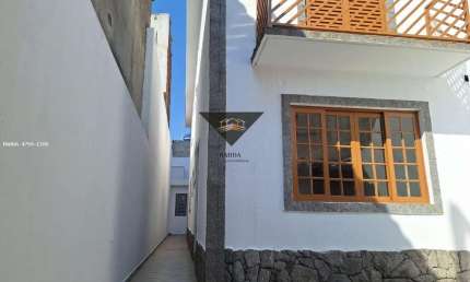 Casa para Venda em Poá, VILA PERETA, 3 dormitórios, 2 banheiros, 2 vagas