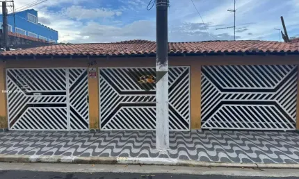 Casa para Venda em Suzano, Parque Maria Helena, 3 dormitórios, 1 suíte, 1 banheiro, 3 vagas