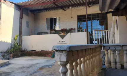 Casa à venda na Rua Alcides Pizzolito, Jardim Casa Branca, Suzano