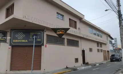 Casa para Locação em Suzano, Centro, 3 dormitórios, 1 suíte, 2 banheiros, 1 vaga