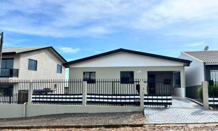 Casa com 3 quartos à venda no Planalto, Pato Branco 