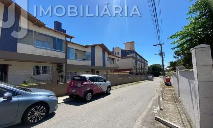 Apartamento com 2 quartos  à venda, 67.00 m2 por R$470000.00  - Praia Do Santinho - Florianopolis/SC