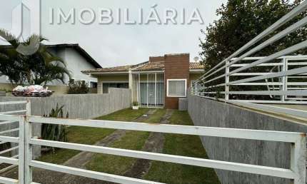 Casa Residencial com 2 quartos  para alugar, 0.00 m2 por R$2900.00  - Sao Joao Do Rio Vermelho - Florianopolis/SC